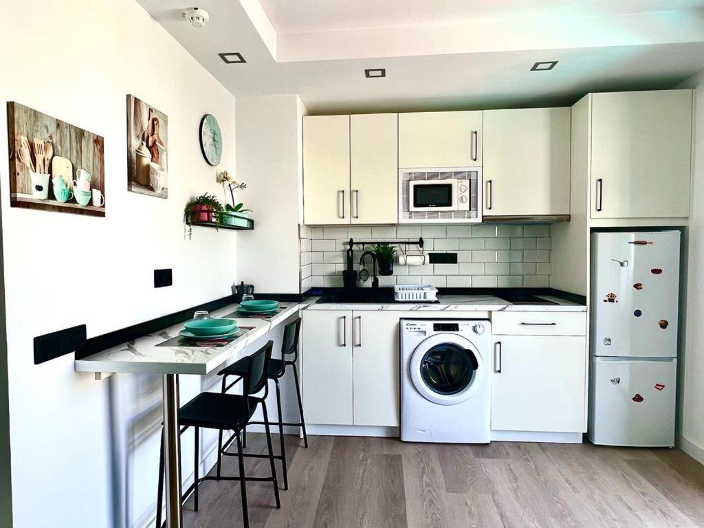 Fm Beach Home - Renovated Apartment With Swimming Pool Near Maspalomas Dunes & Beach Playa del Inglés Esterno foto